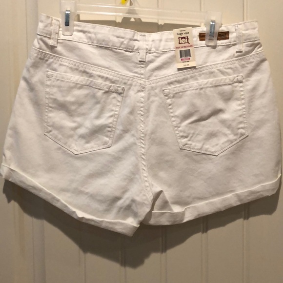 Shorts - Picture 2 of 2